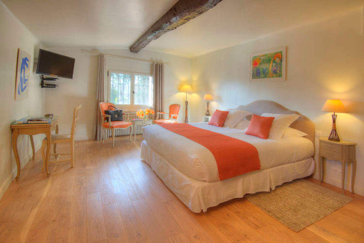 Chambre d'hôtes La Saint Pauloise au Mas du Chanoine